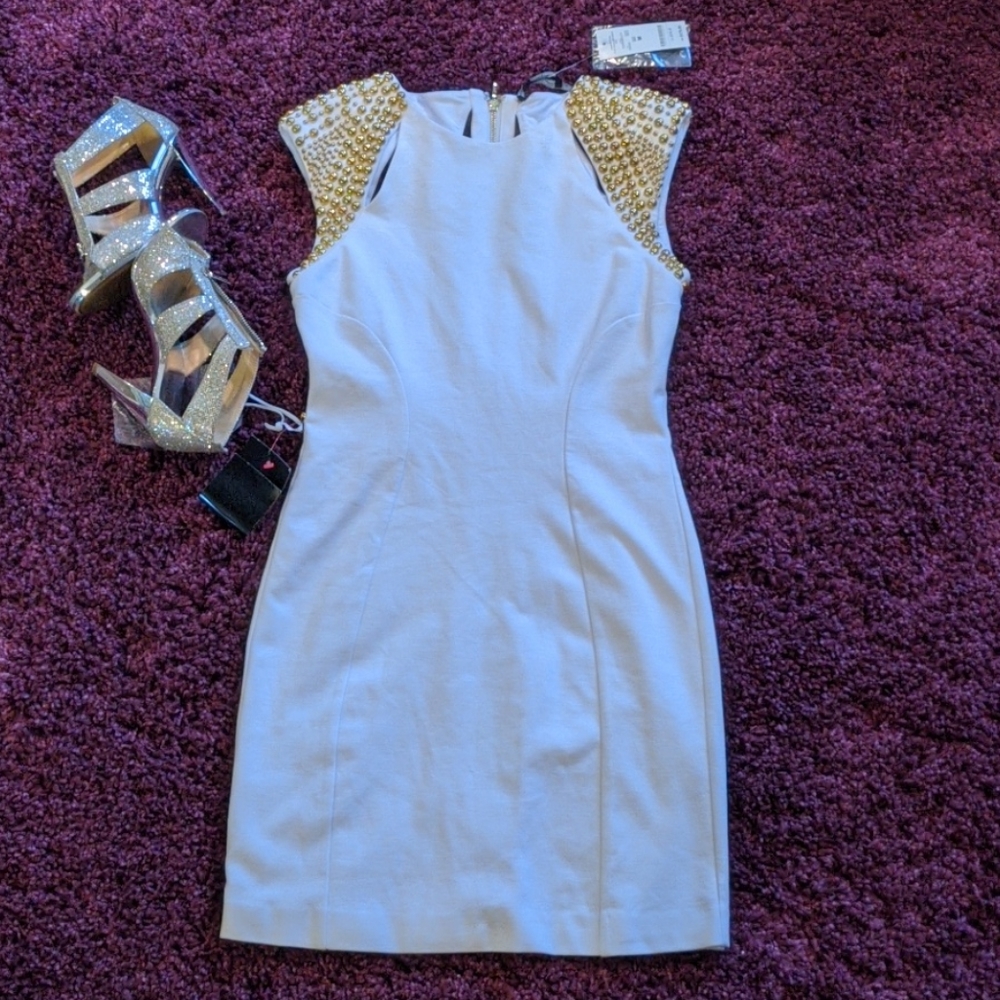 NWT 🌟Bebe Stud cut out dress